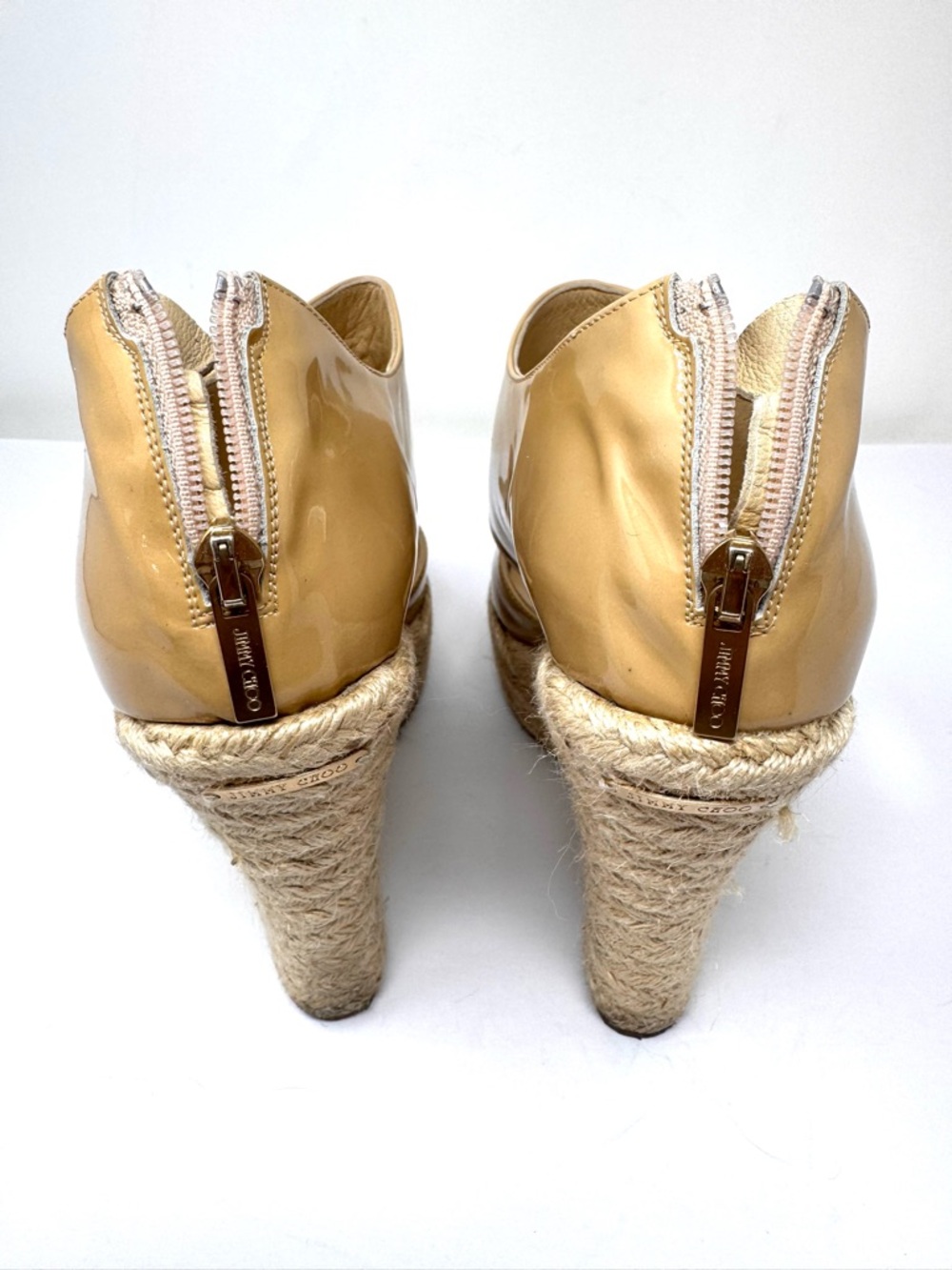 JIMMY CHOO beige patent leather raffia wedge sandals, Italy, size 40 - Picture 8 of 13